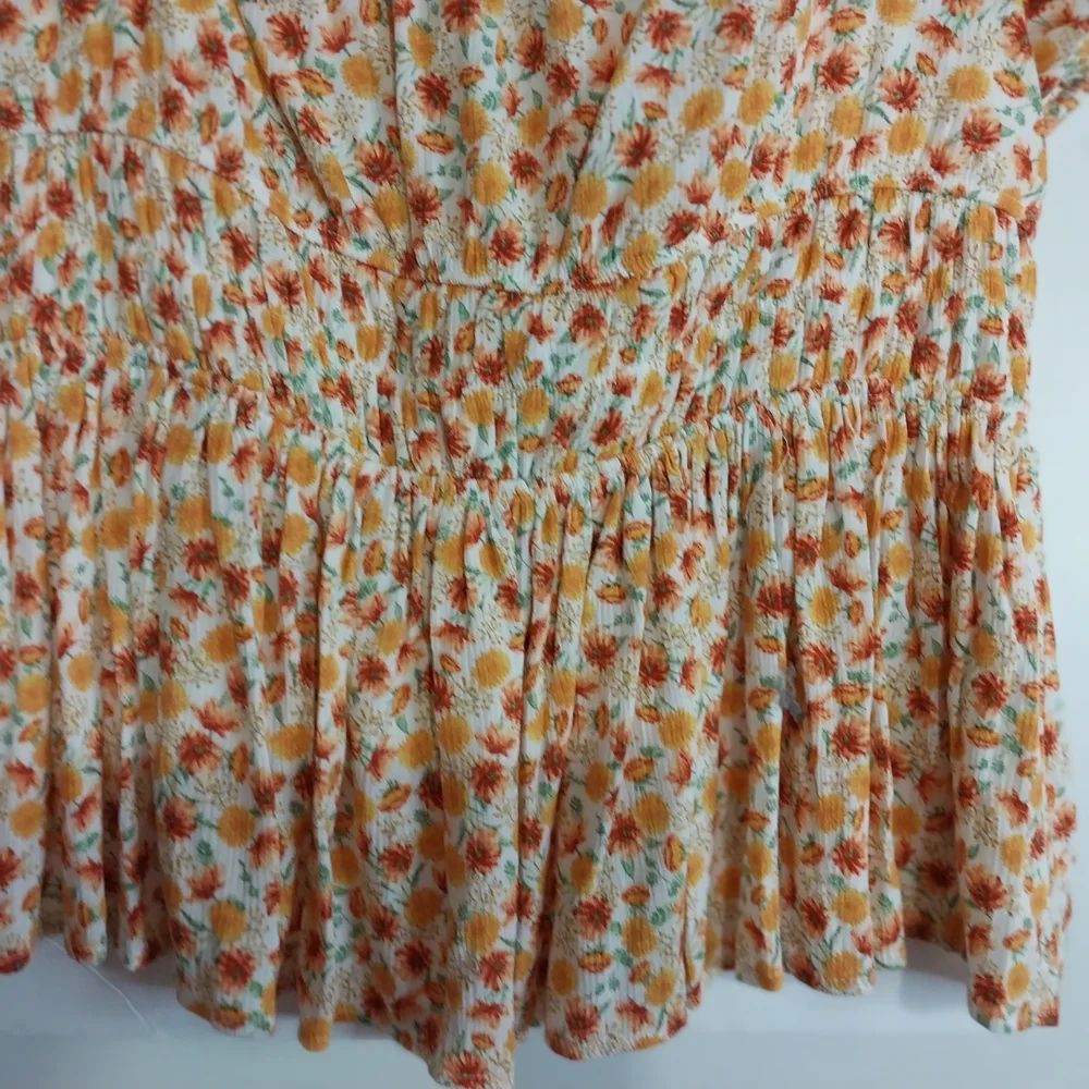TORRID SIZE O Plus Smocked Peplum Floral Blouse - Yellow Floral Vietnam